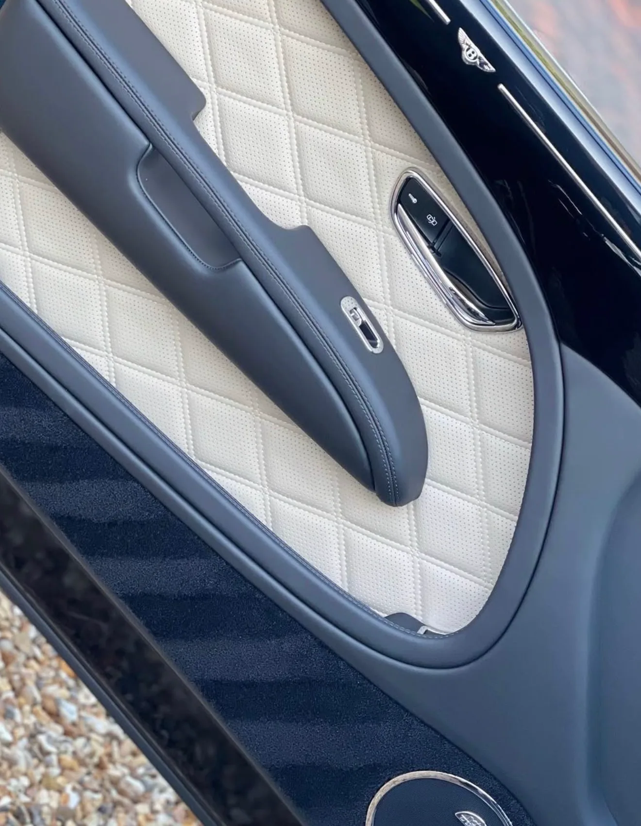The Diamond Detail Pro — Bentley