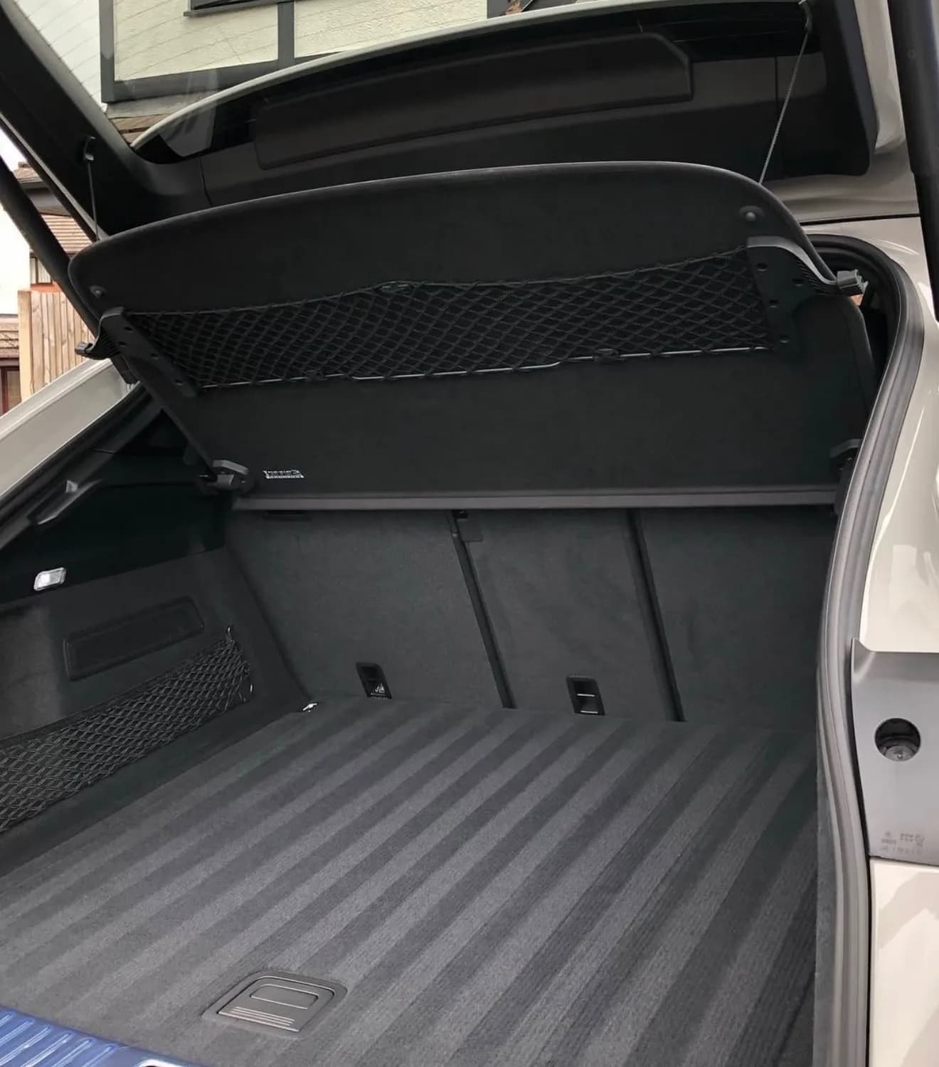 The Diamond Detail — Porsche Macan